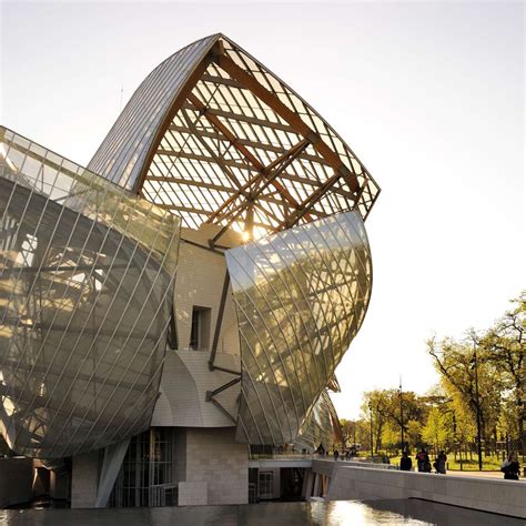 fondation louis vuitton paris exposition.